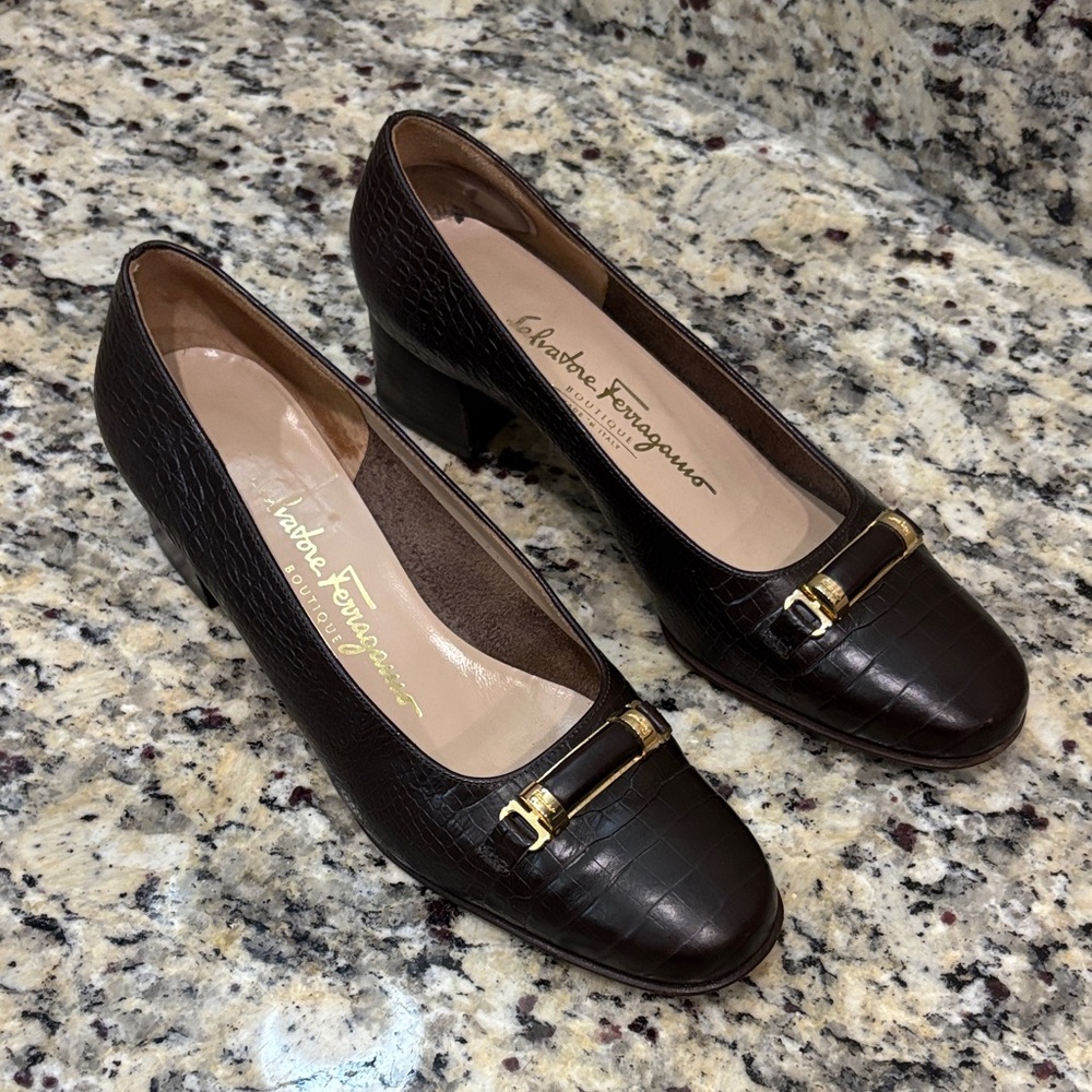 Salvatore Ferragamo Dark Brown Croc-Embossed Heels Size 6.5